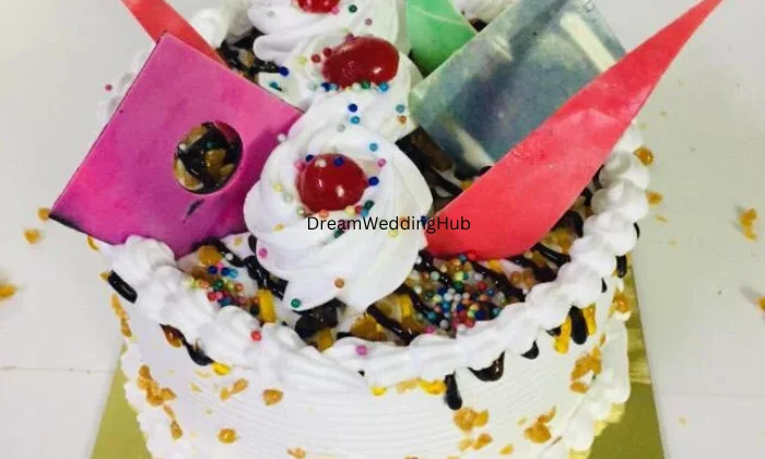 The red Maple bakery and cafe